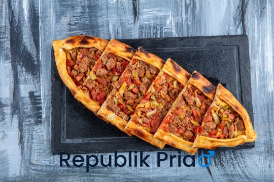 Pide, makanan khas Turki