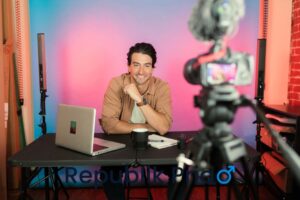 Read more about the article Cara Menjadi Content Creator di YouTube, TikTok, dan Instagram