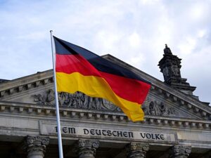 Read more about the article Cara Kerja di Jerman: Syarat, Program Kerja, dan Gaji